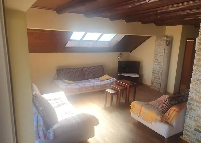 Stella Del Family Deluxe Penthouse Pogradec